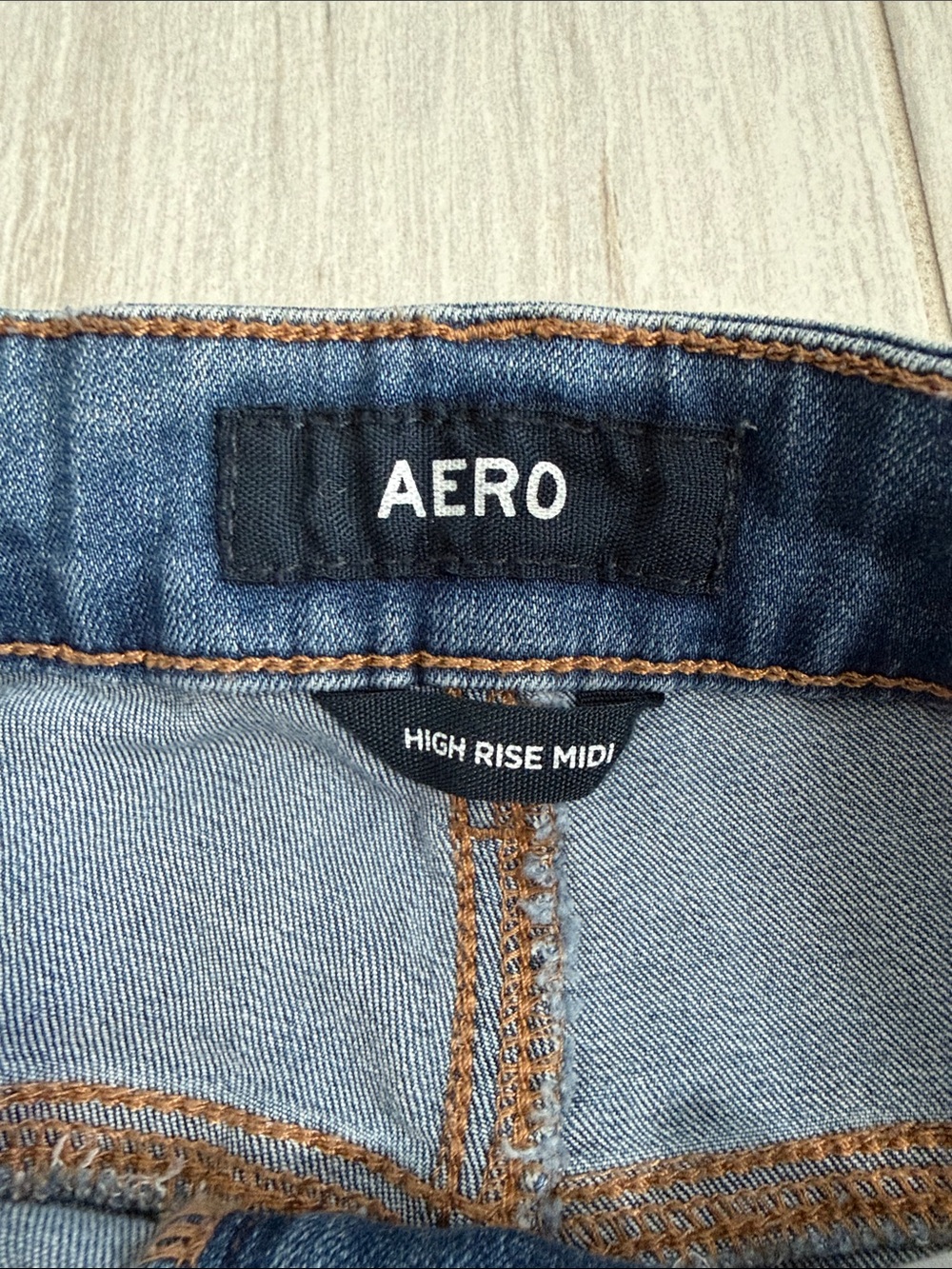 Aeropostale High-Rise Midi Distressed Denim Women’s long Shorts - Blue 14 - Picture 9 of 10